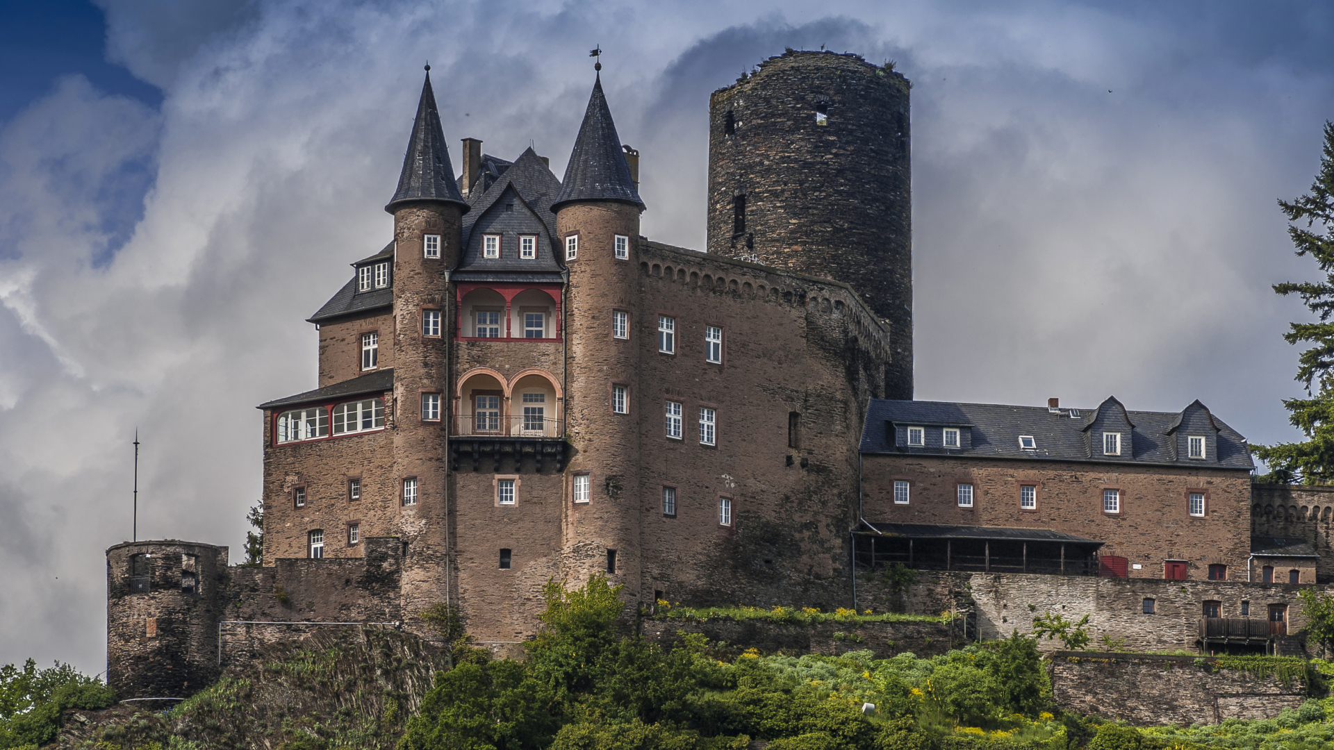 Старинный замок Катц, Германия 