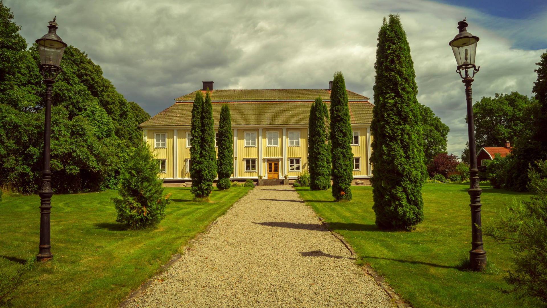 Поместье с кустарниками  в Швеция 