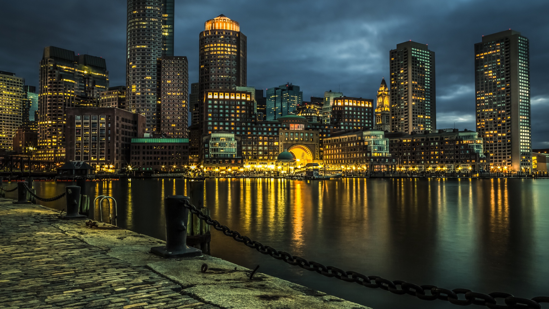 Ночной город Бостон, США 