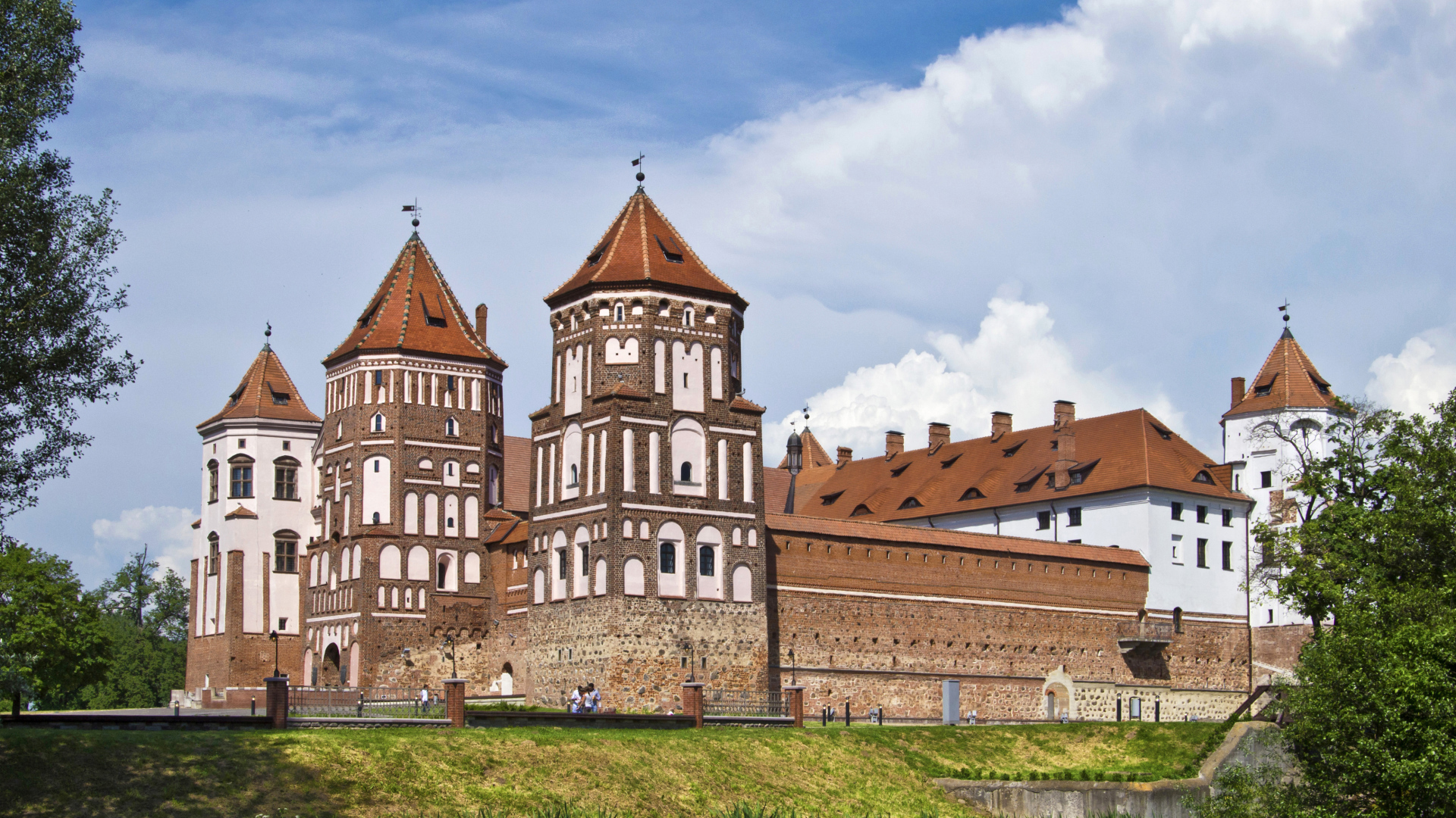 Красивый старинный Мирский замок, Белоруссия 