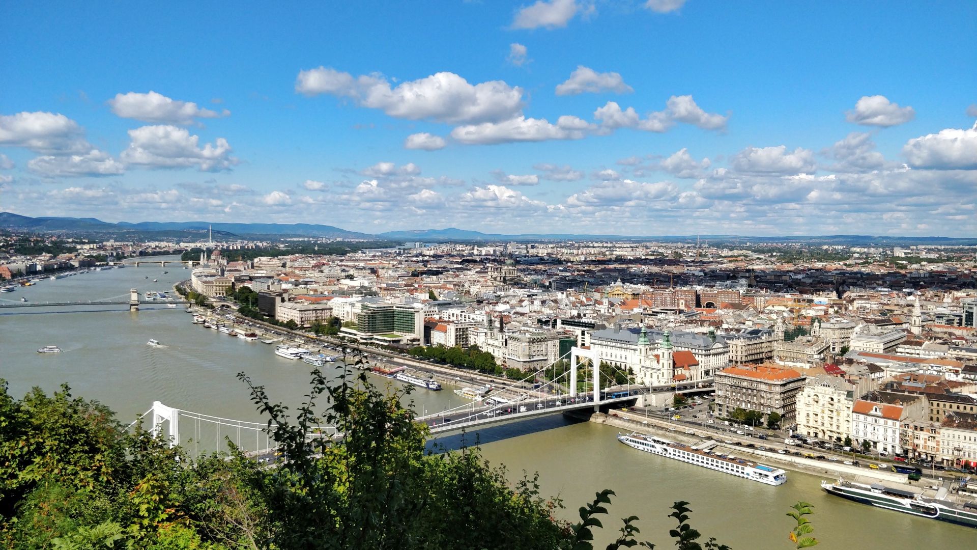 Панорама города Будапешт под красивым небом, Венгрия