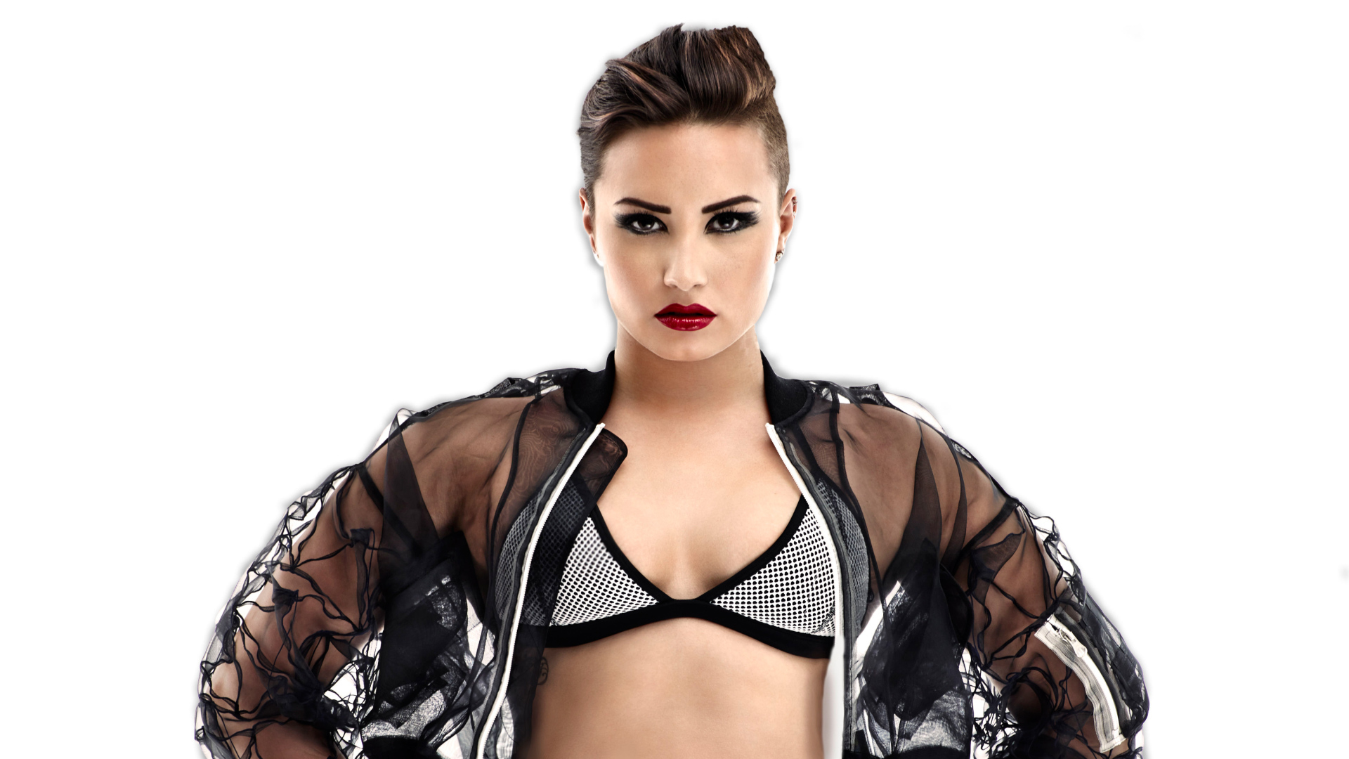 Эффектная американская актриса и певица Деми Ловато