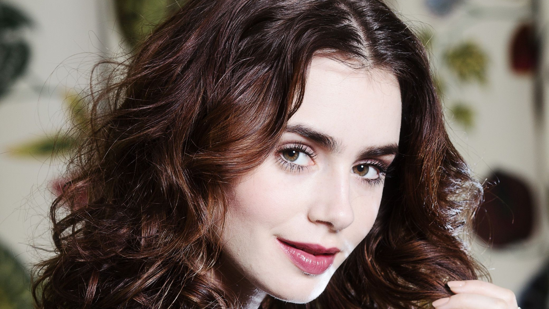 Young actress Brunette Lily Collins