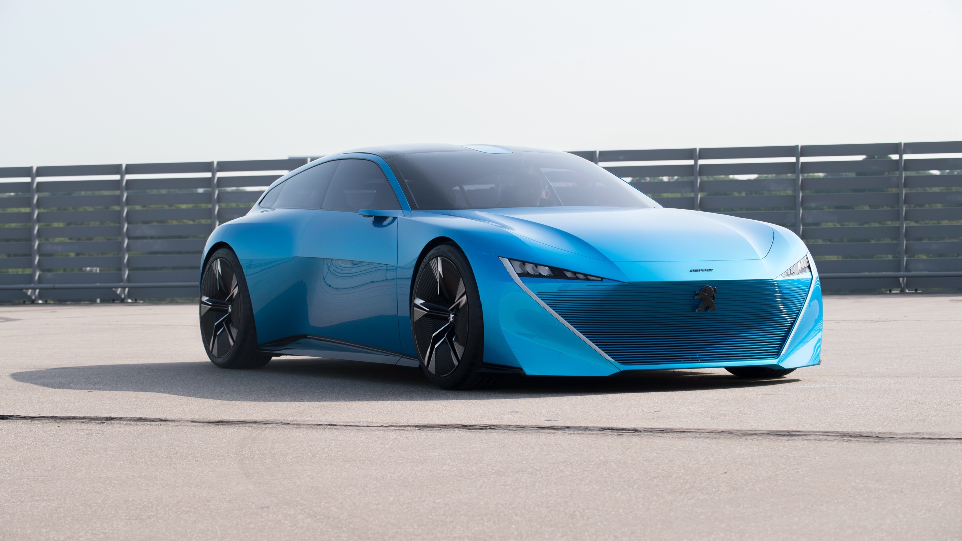 Стильный автомобиль концепт Peugeot Instinct, 2018