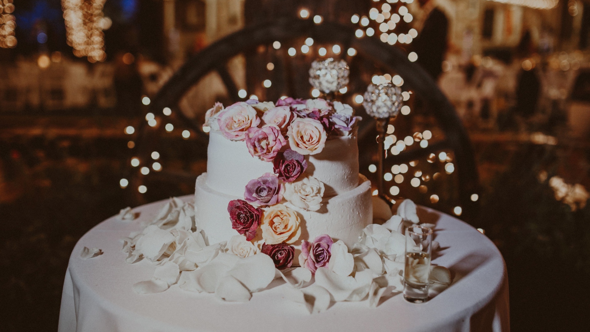 Beautiful wedding cake decorated with roses
