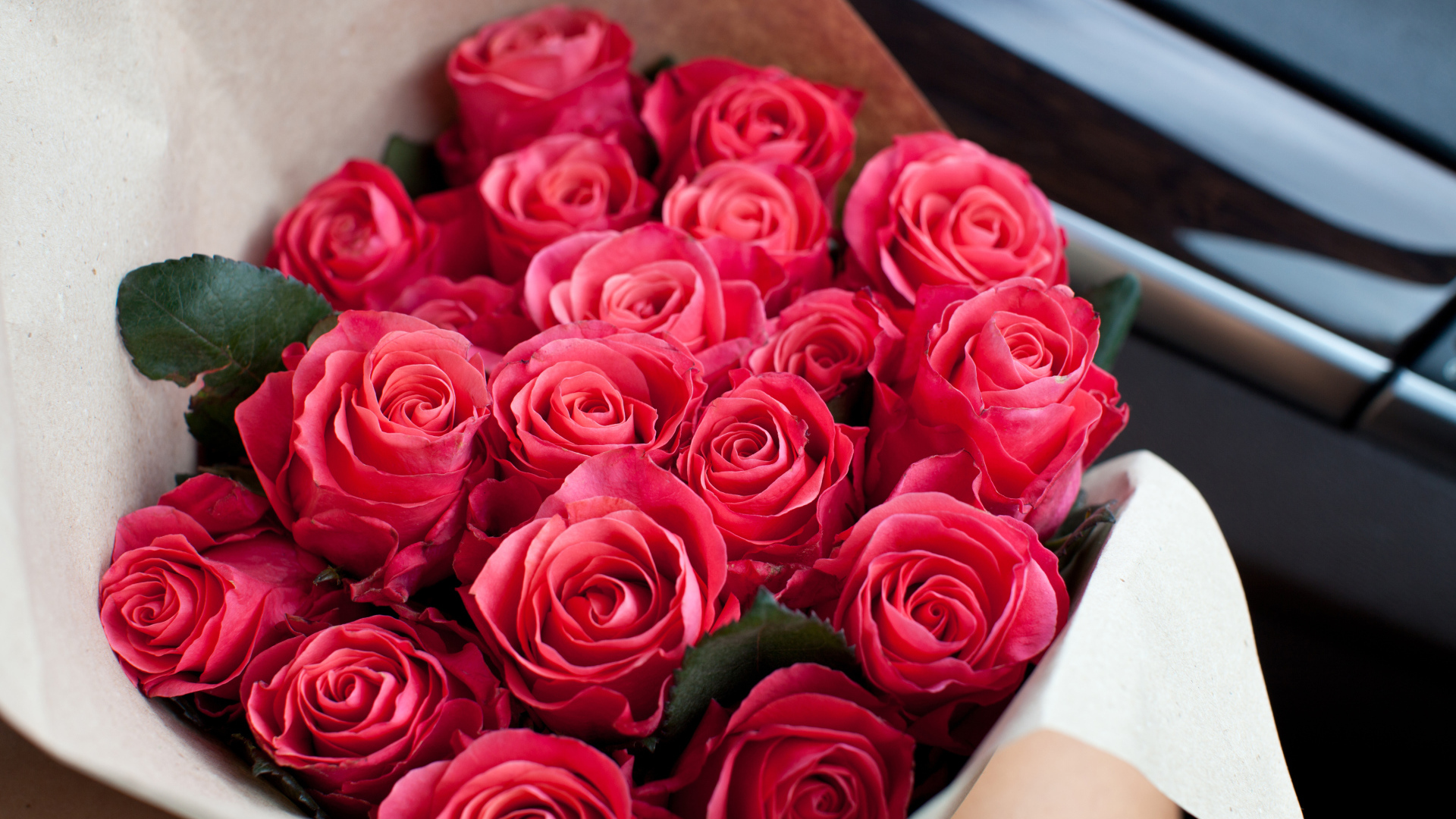 Большой красивый букет розовых роз