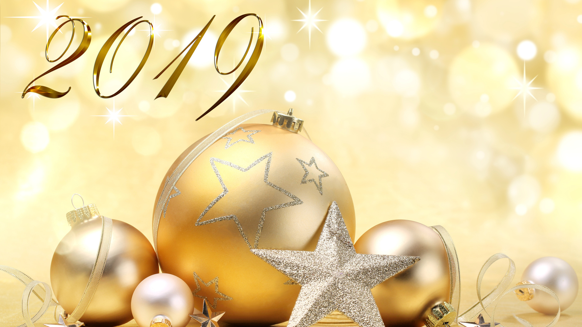 Красивые елочные шарики на Новый год 2019 