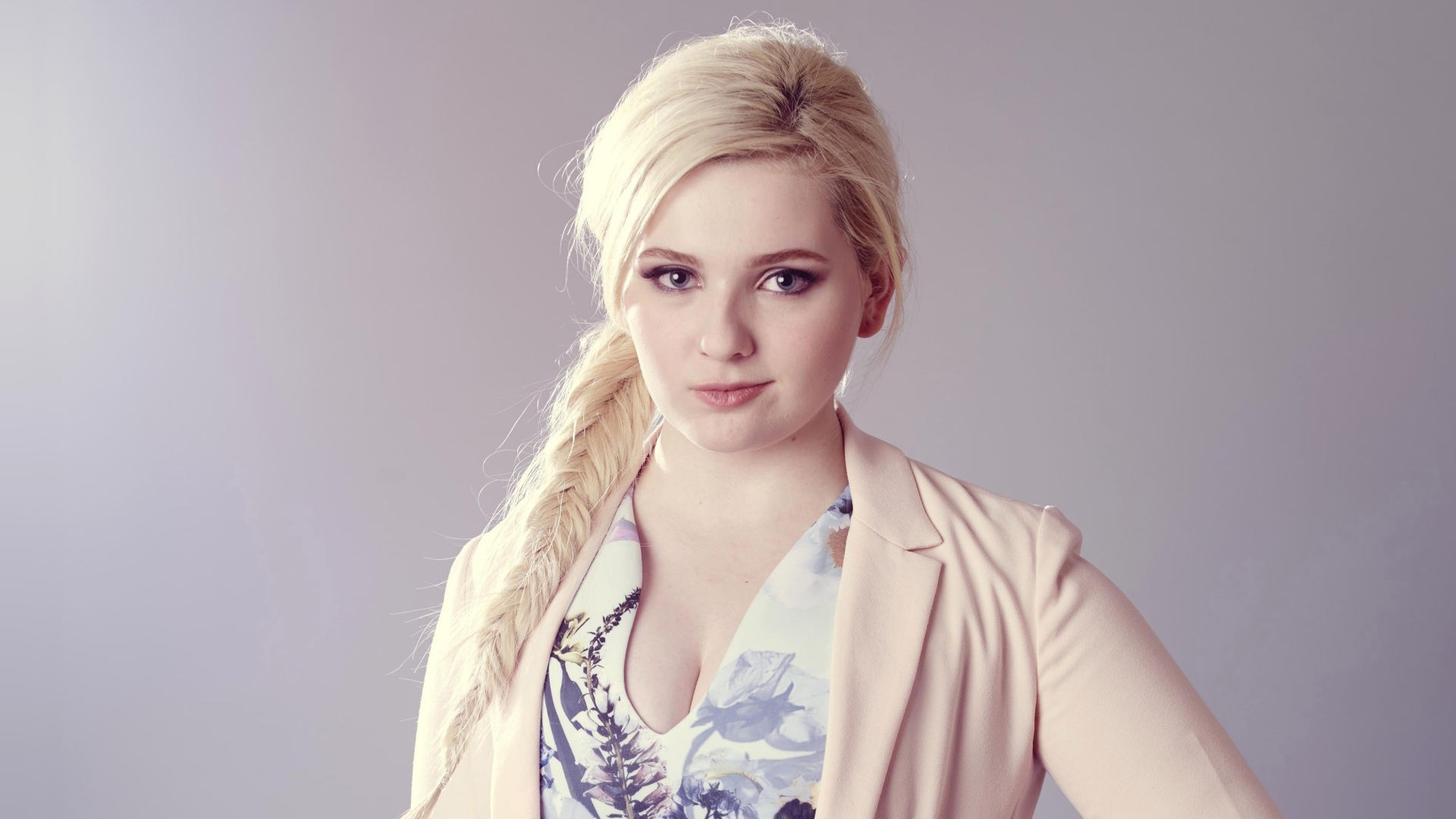 Молодая американская актриса Эбигейл Бреслин