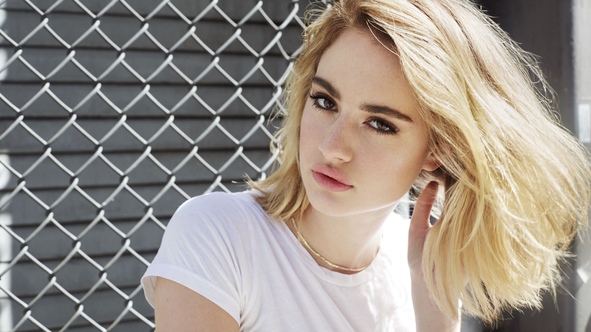 Молодая блондинка актриса  Грейс Ван Паттен