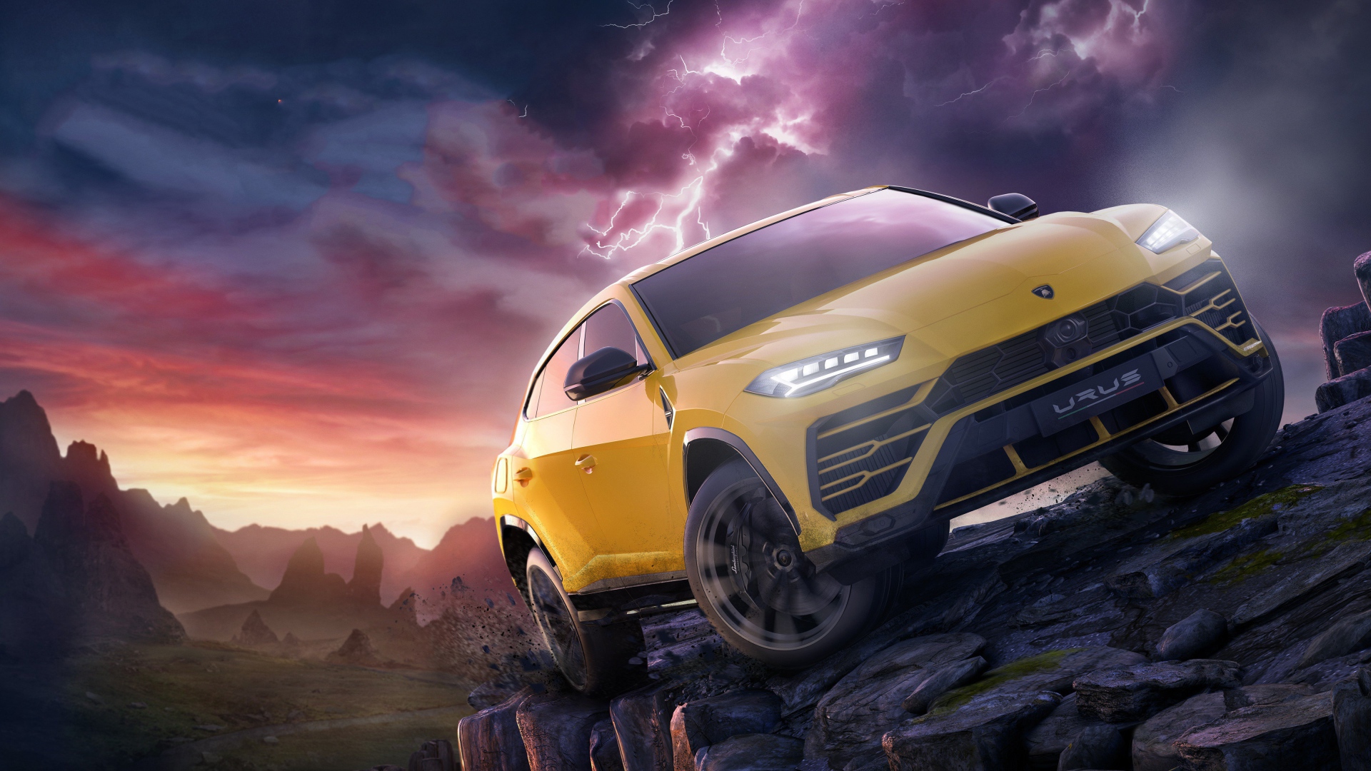 Желтый внедорожник Lamborghini Urus на фоне грозового неба