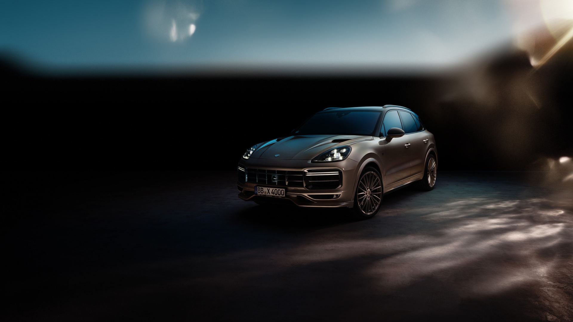 Коричневый внедорожник Porsche Cayenne Turbo, 2018 года