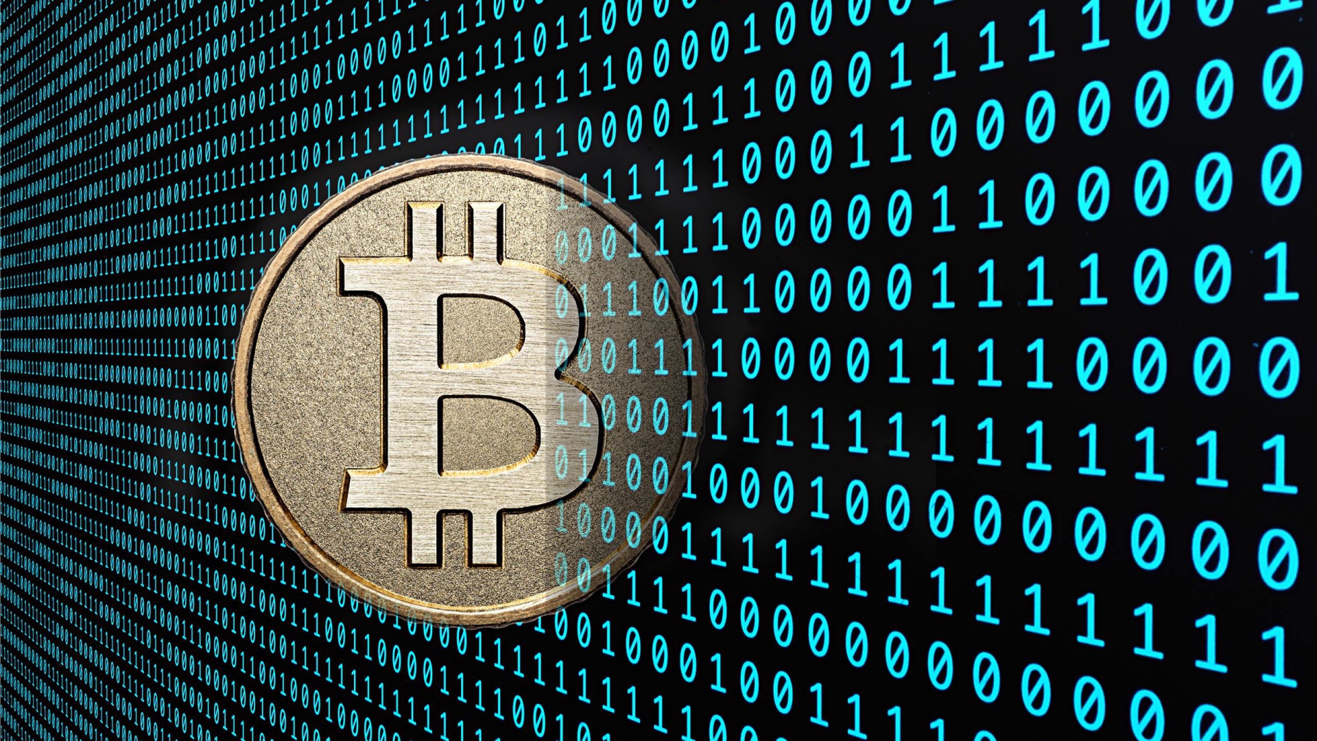Монета Биткоин на фоне числового кода