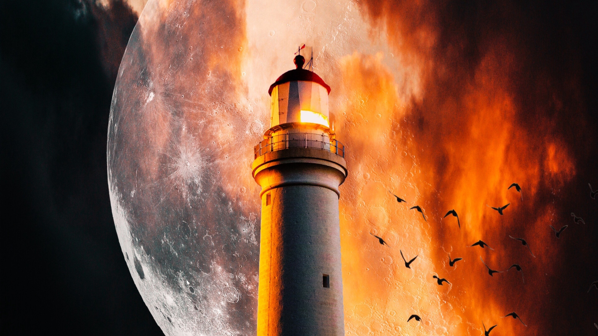 Маяк на фоне огромной луны