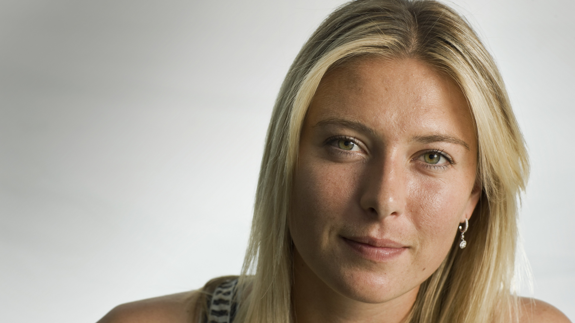 Российская теннисистка Мария Шарапова лицо крупным планом