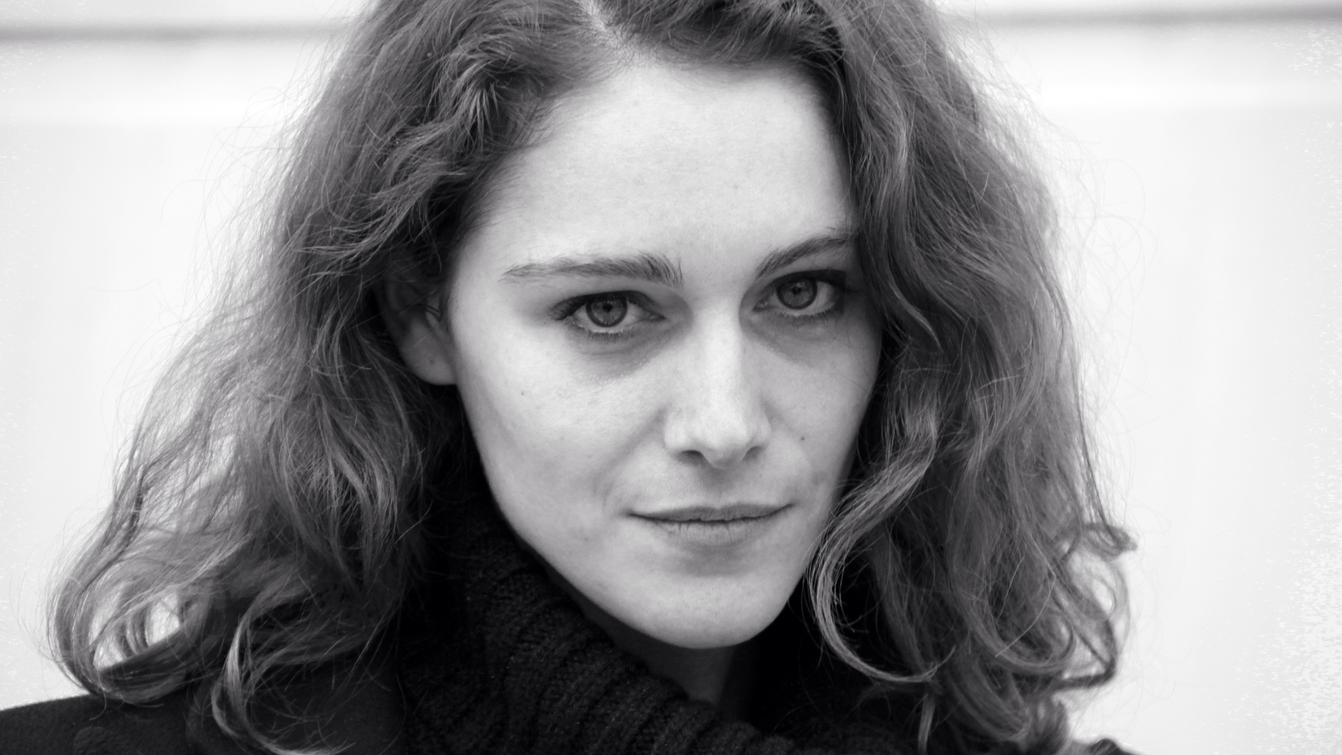 Греческая актриса Ариана Лабед черно белое фото