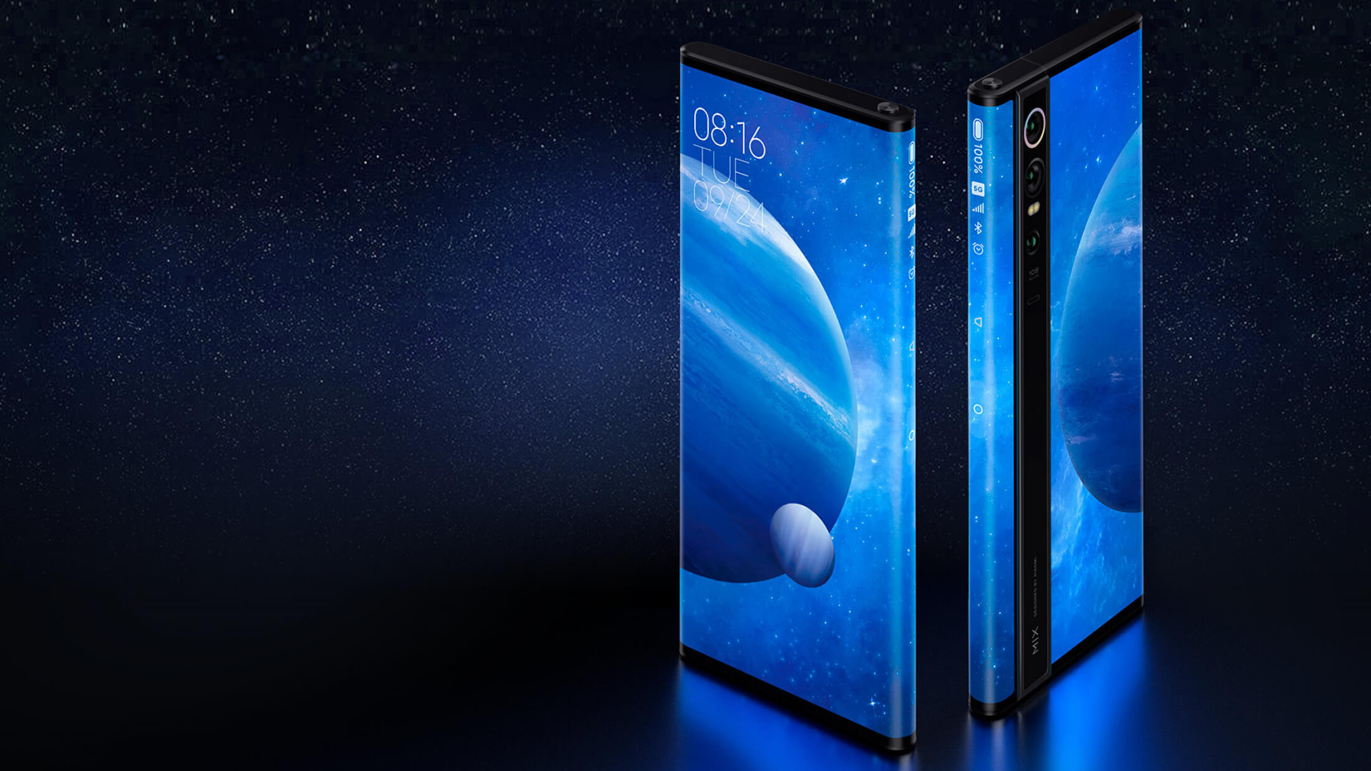 Новый смартфон Xiaomi Mi Mix Alpha на синем фоне