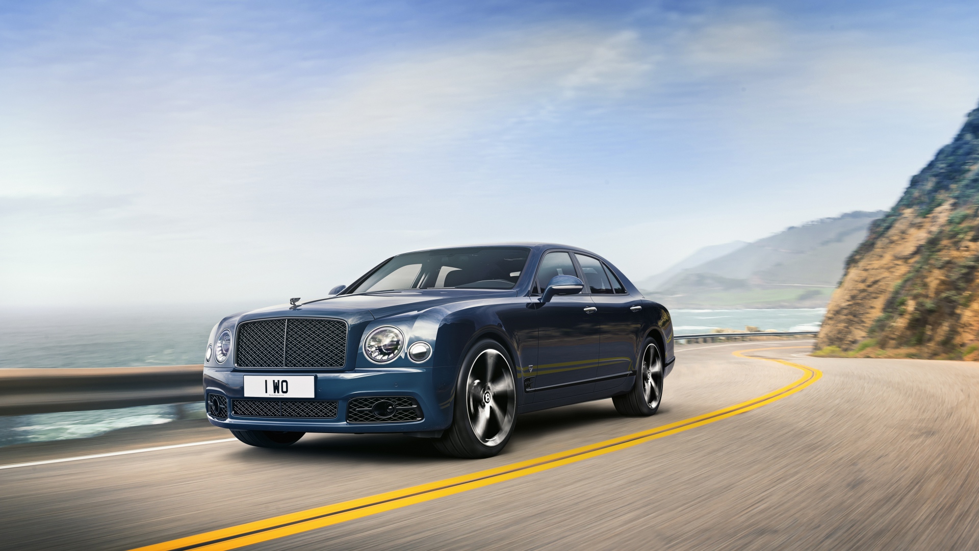 Стильный дорогой автомобиль Bentley Mulsanne Edition By Mulliner 2020 года 