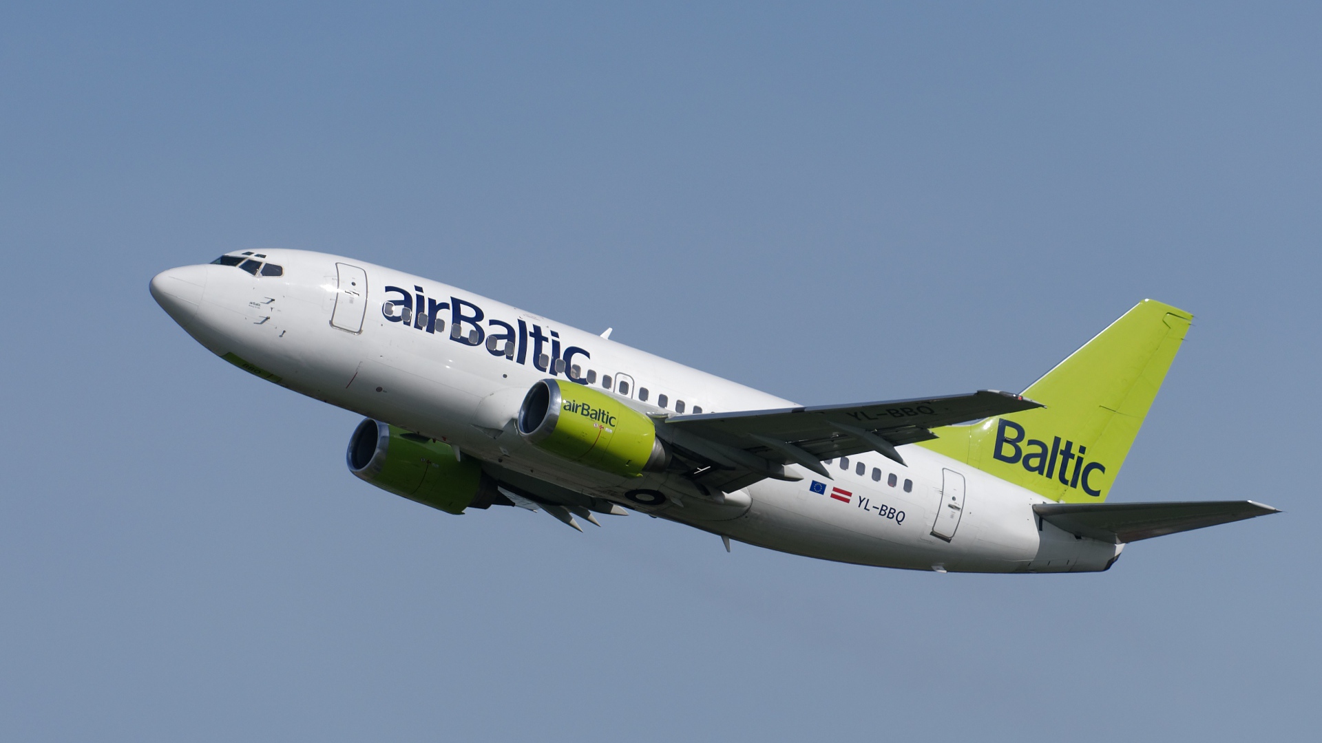 Пассажирский самолет Boeing YL-BBQ авиакомпании Air Baltic