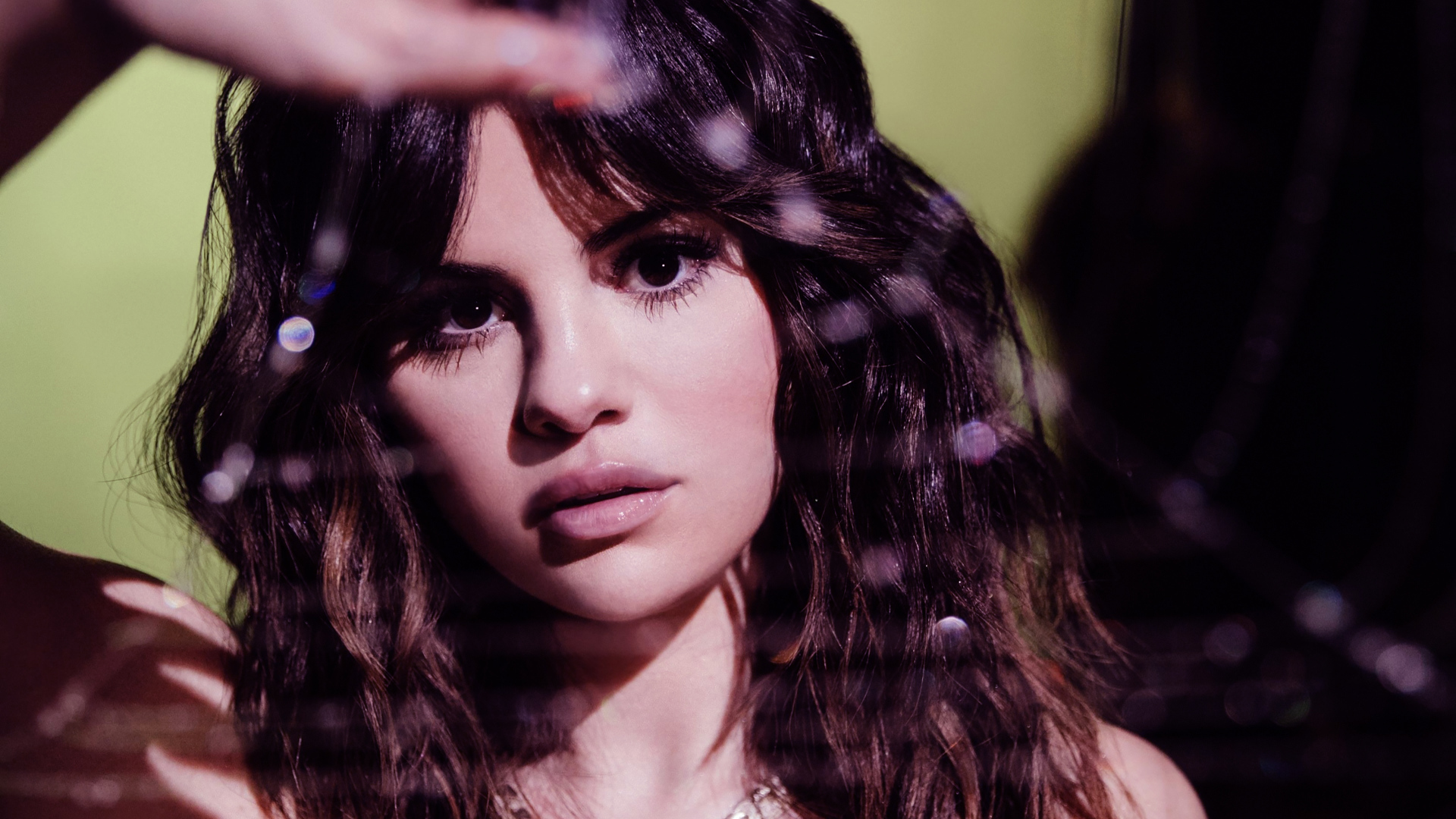 Актриса, певица Селена Гомес лицо крупным планом