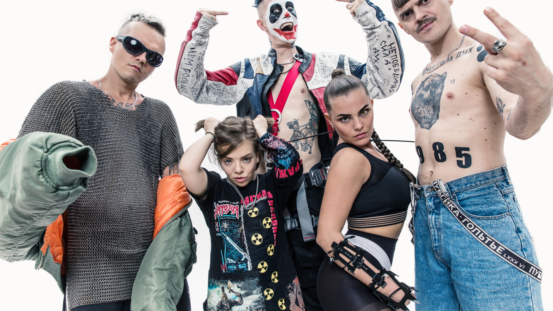 Популярная российская группа Little Big на белом фоне