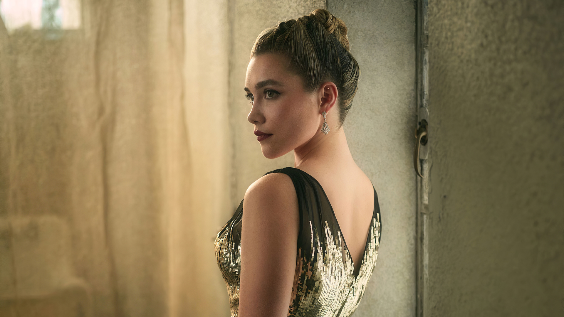 Британская актриса Флоренс Пью с красивой прической