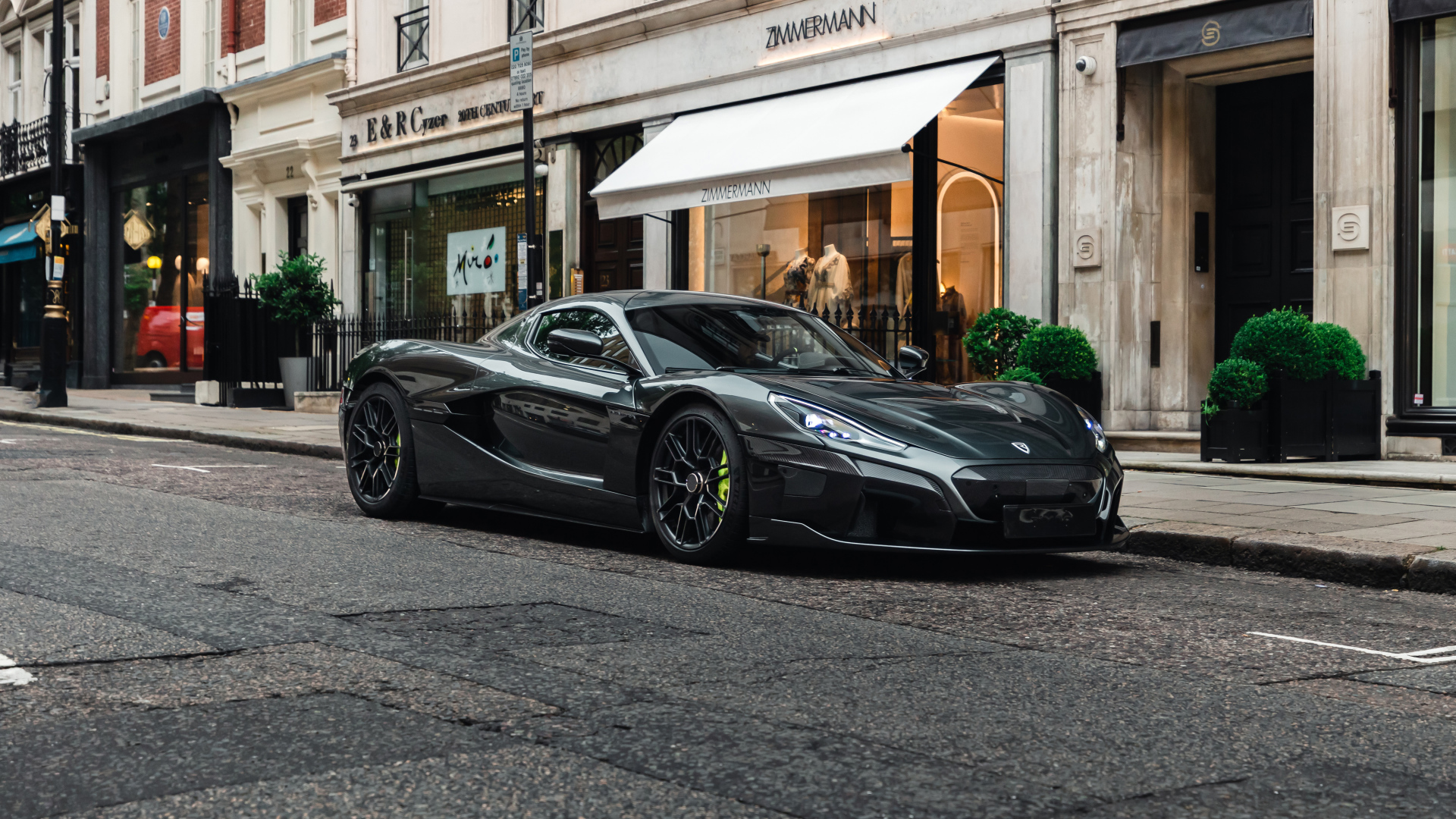 Спорткар Rimac Nevera 2021 года в городе