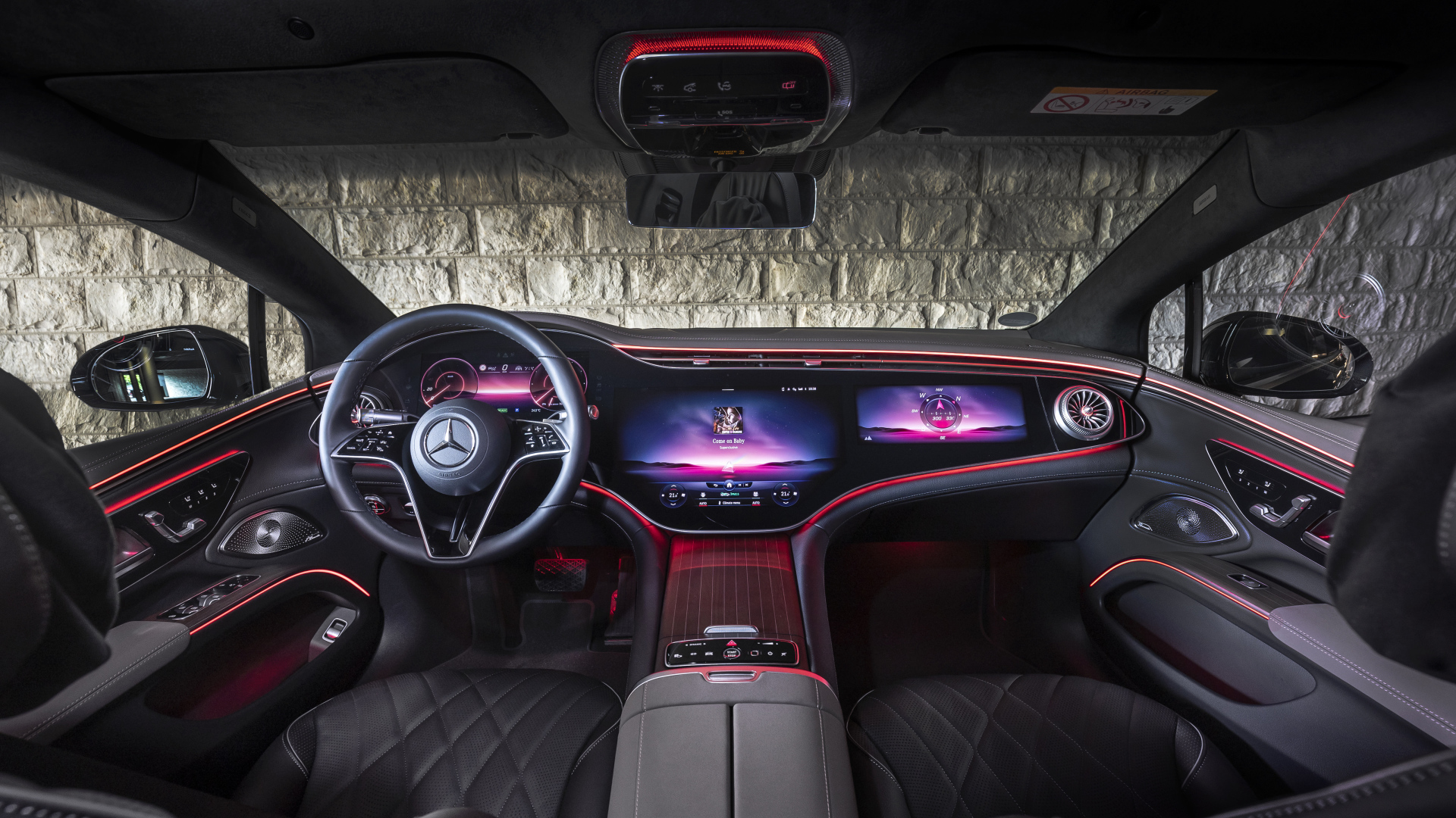 The interior of the Mercedes-Benz EQS 580 4MATIC 2021
