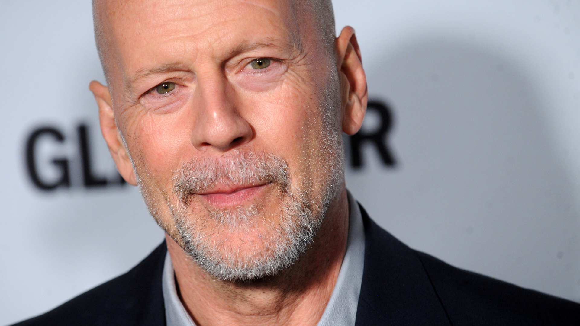 Красивый мужчина, актер Брюс Уиллис