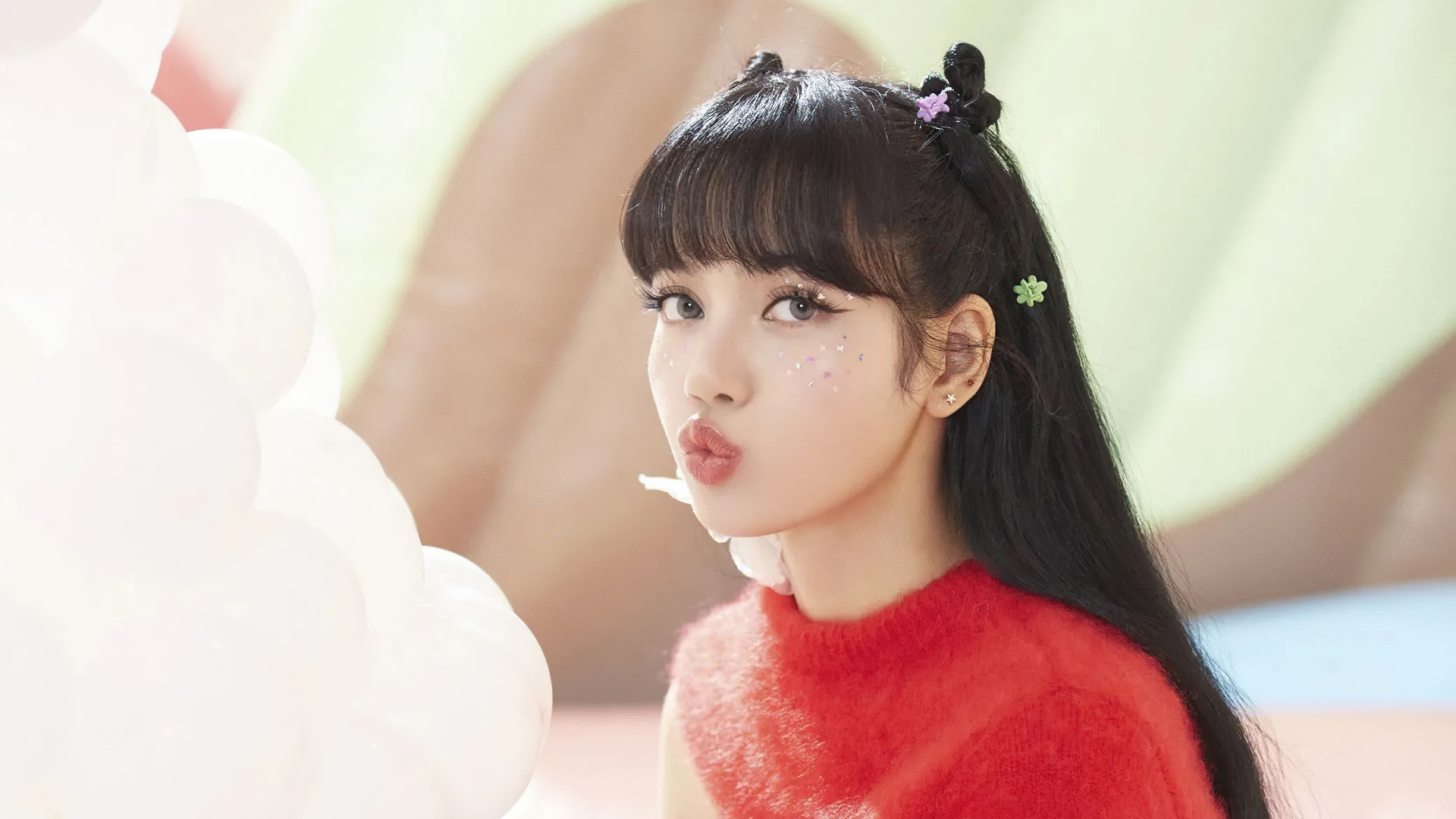 Тайская певица Лалиса Манобан