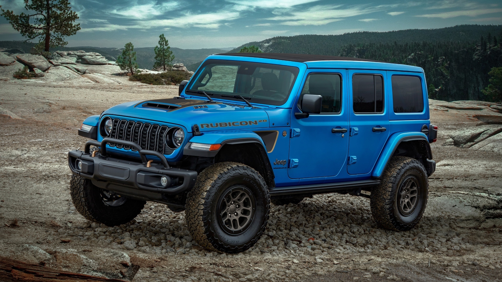 Синий Jeep Wrangler Unlimited Rubicon 2023 года