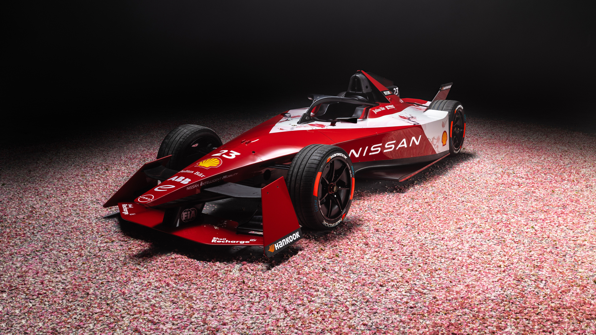 Гоночный автомобиль Nissan E-4ORCE 04