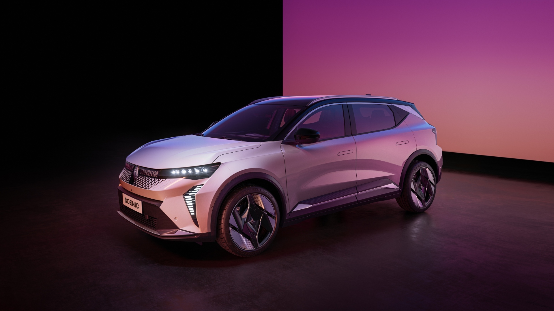 Внедорожник Renault Scénic E-Tech 2024 года