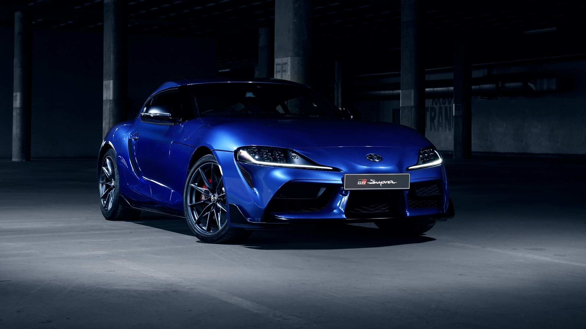 Синий автомобиль Toyota GR Supra 3.0 MT 2023  года