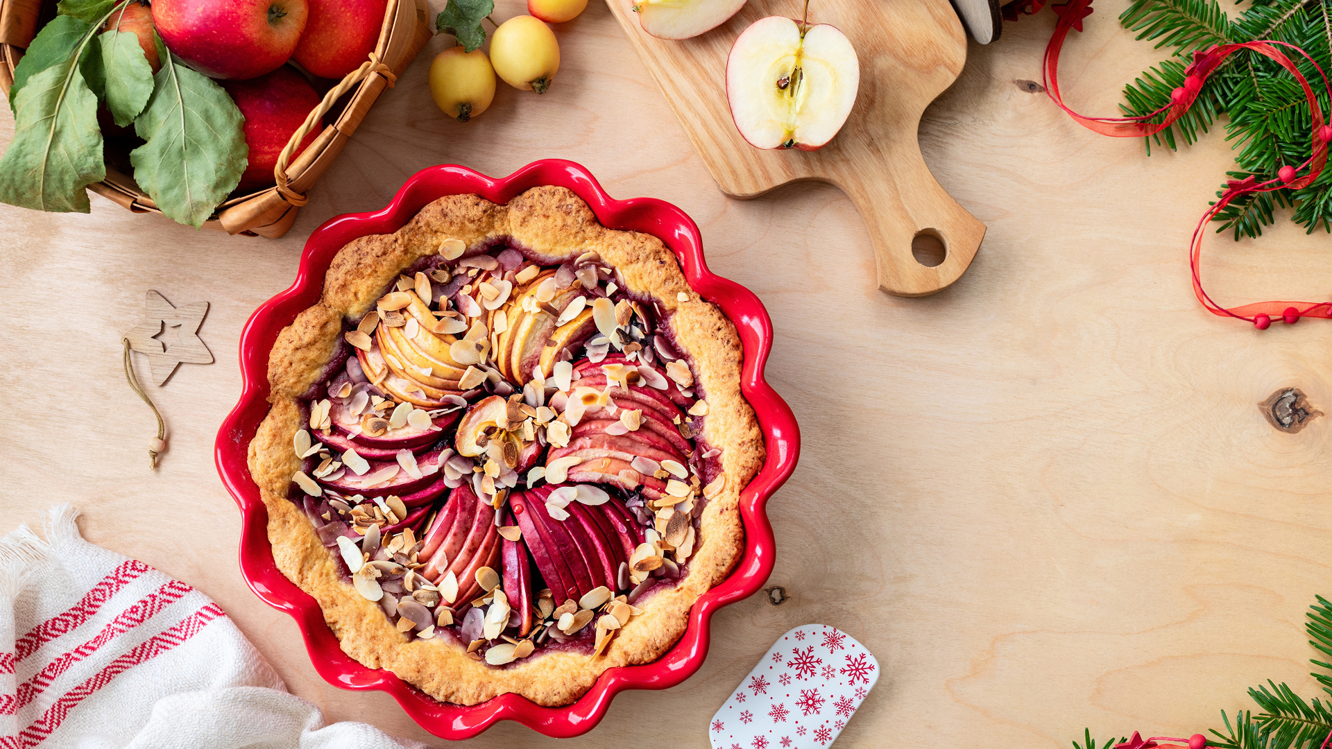 Вкусный пирог с яблоками в форме