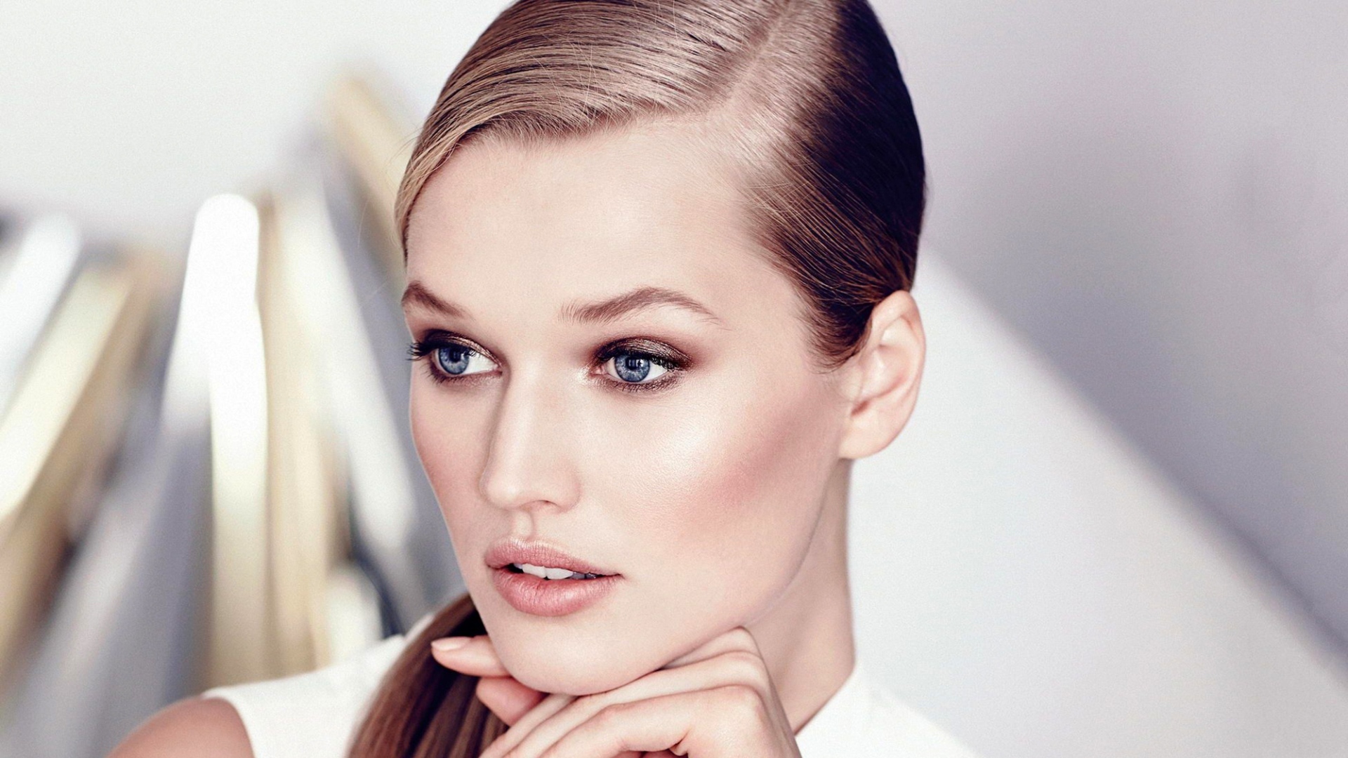 Голубоглазая модель Тони Гаррн