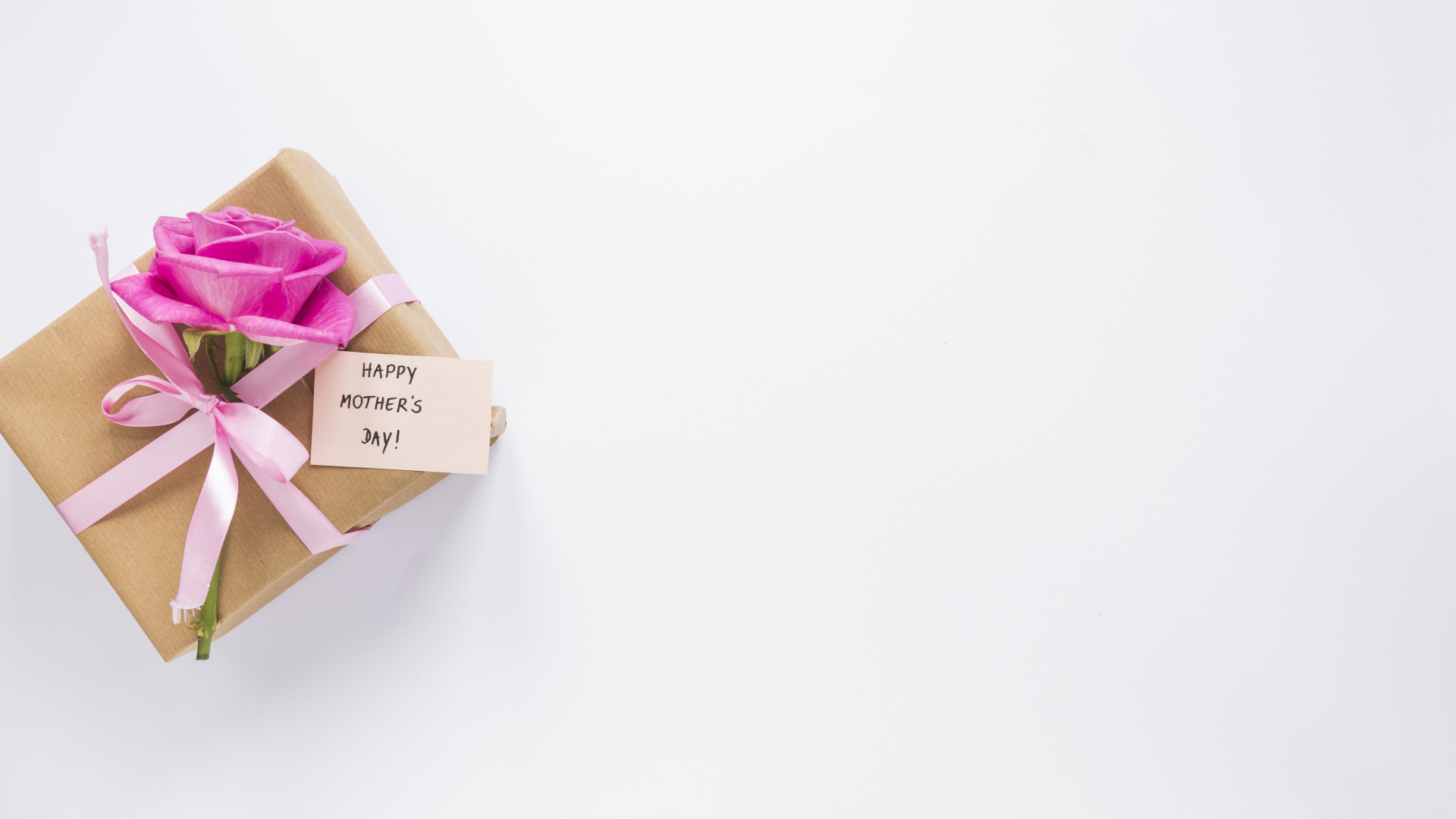 Подарок на международный женский день 8 марта