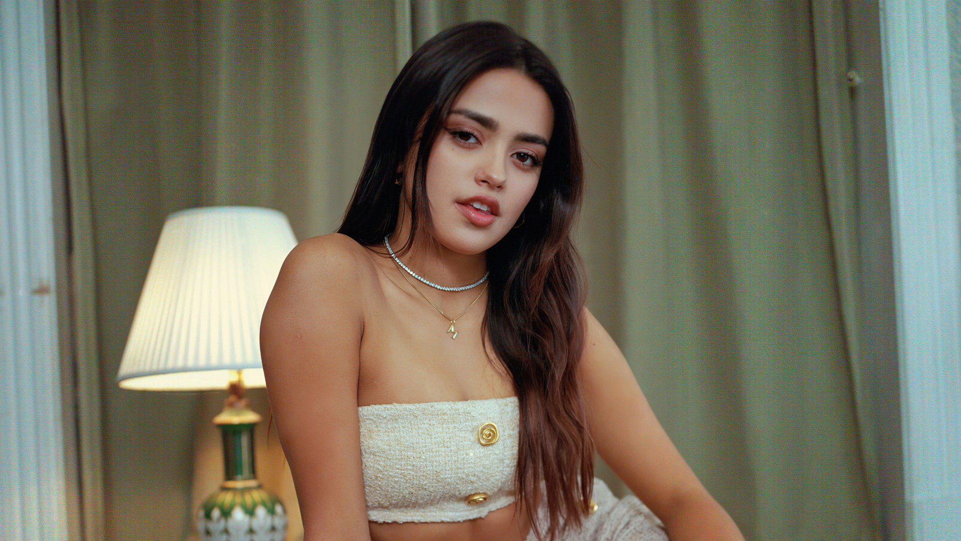 Молодая американская актриса Майя Рефико