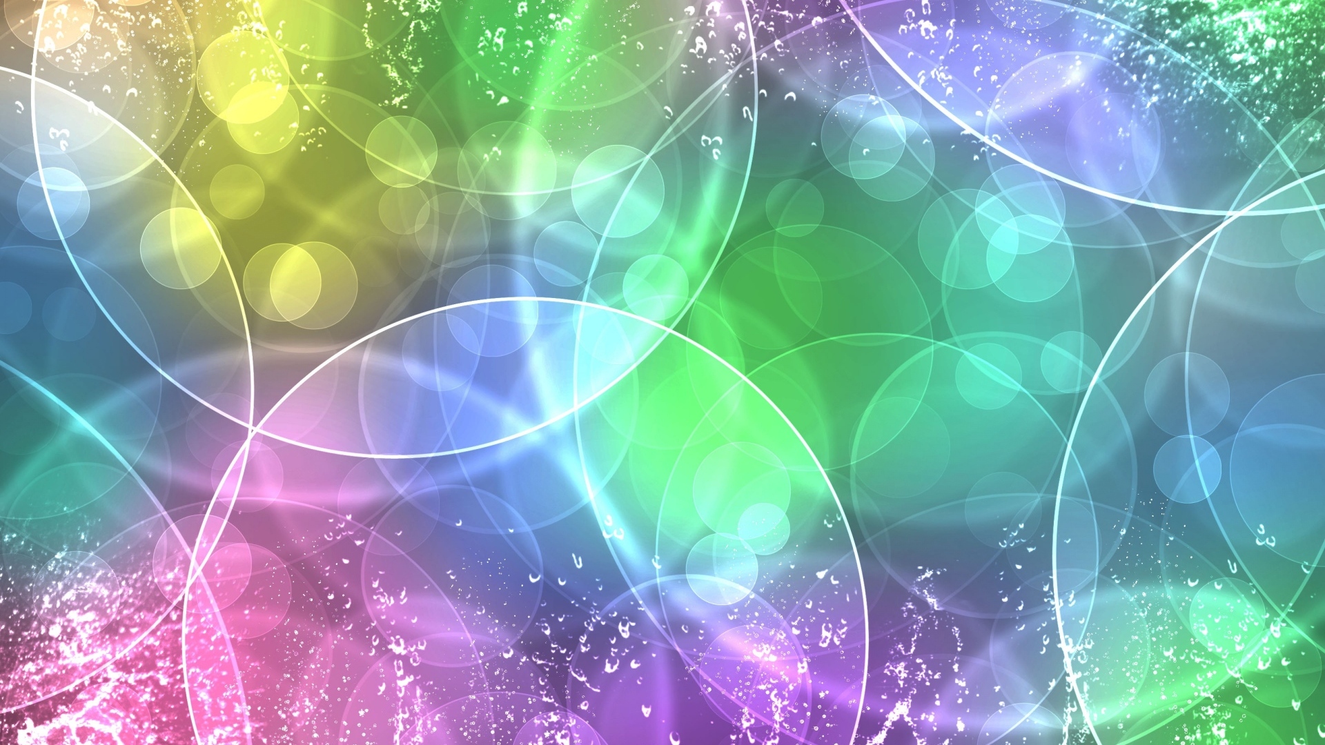 Брызги воды на абстрактном фоне с бликами