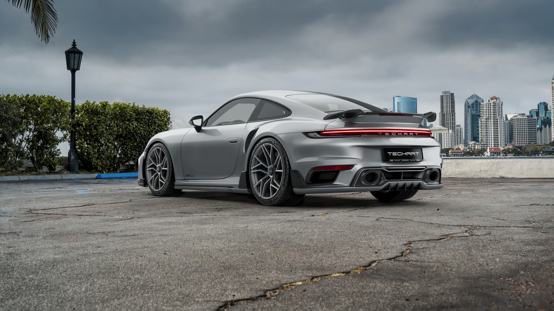 Вид сзади на автомобиль TechArt GTsport 2024 года