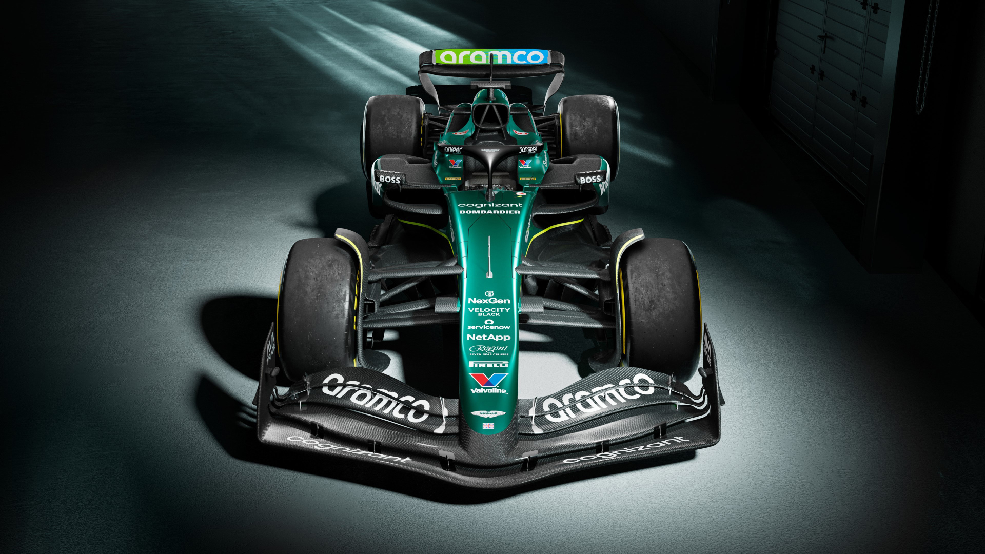 Гоночный автомобиль Aston Martin AMR24 2024 года вид сверху