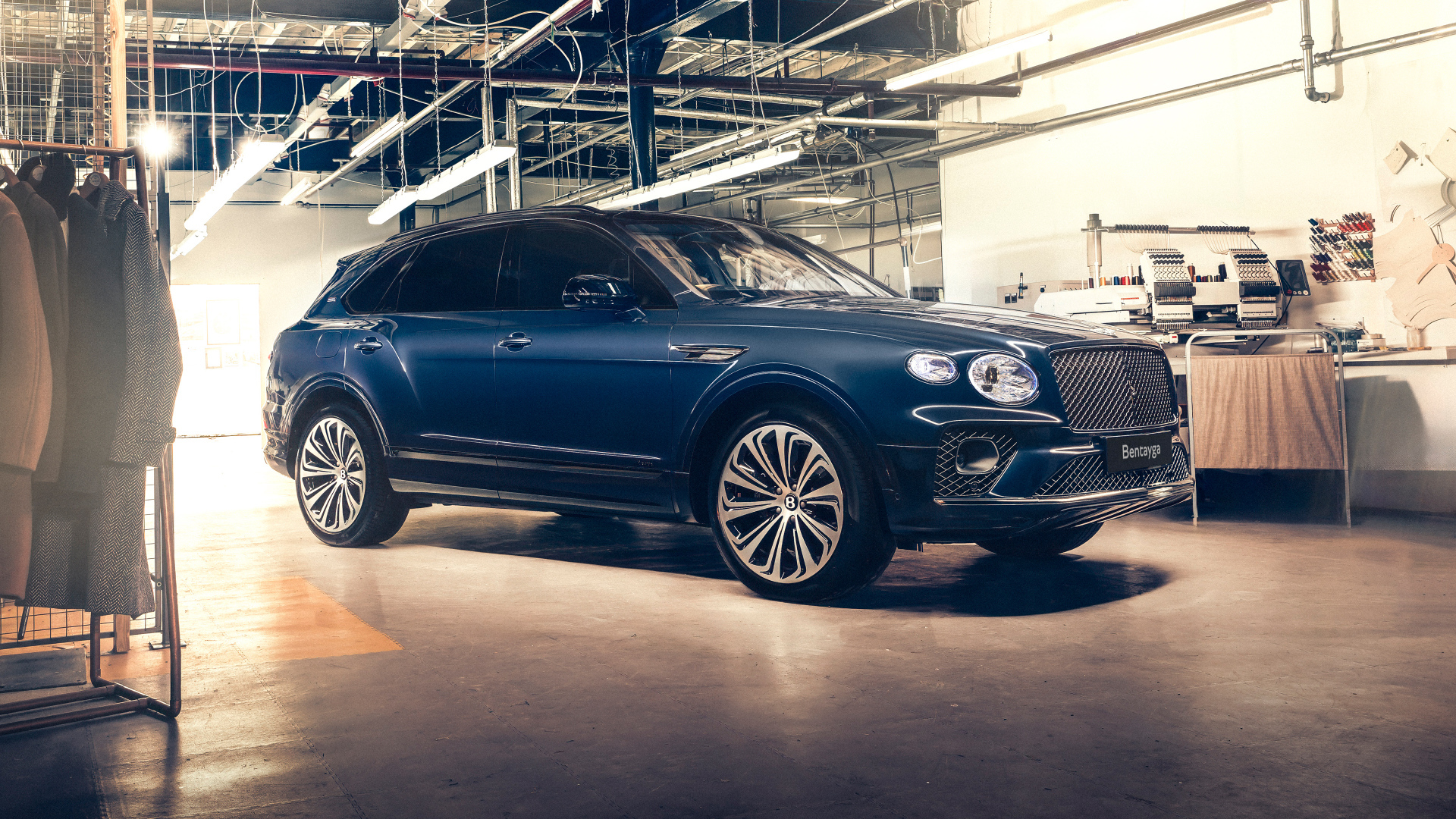 Дорогой автомобиль Bentley Bentayga By Mulliner