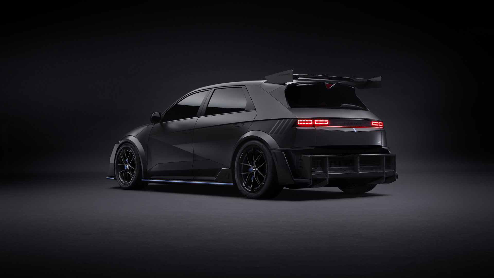 Вид сзади на Hyundai IONIQ 5 N NPX1 Concept 2024 года