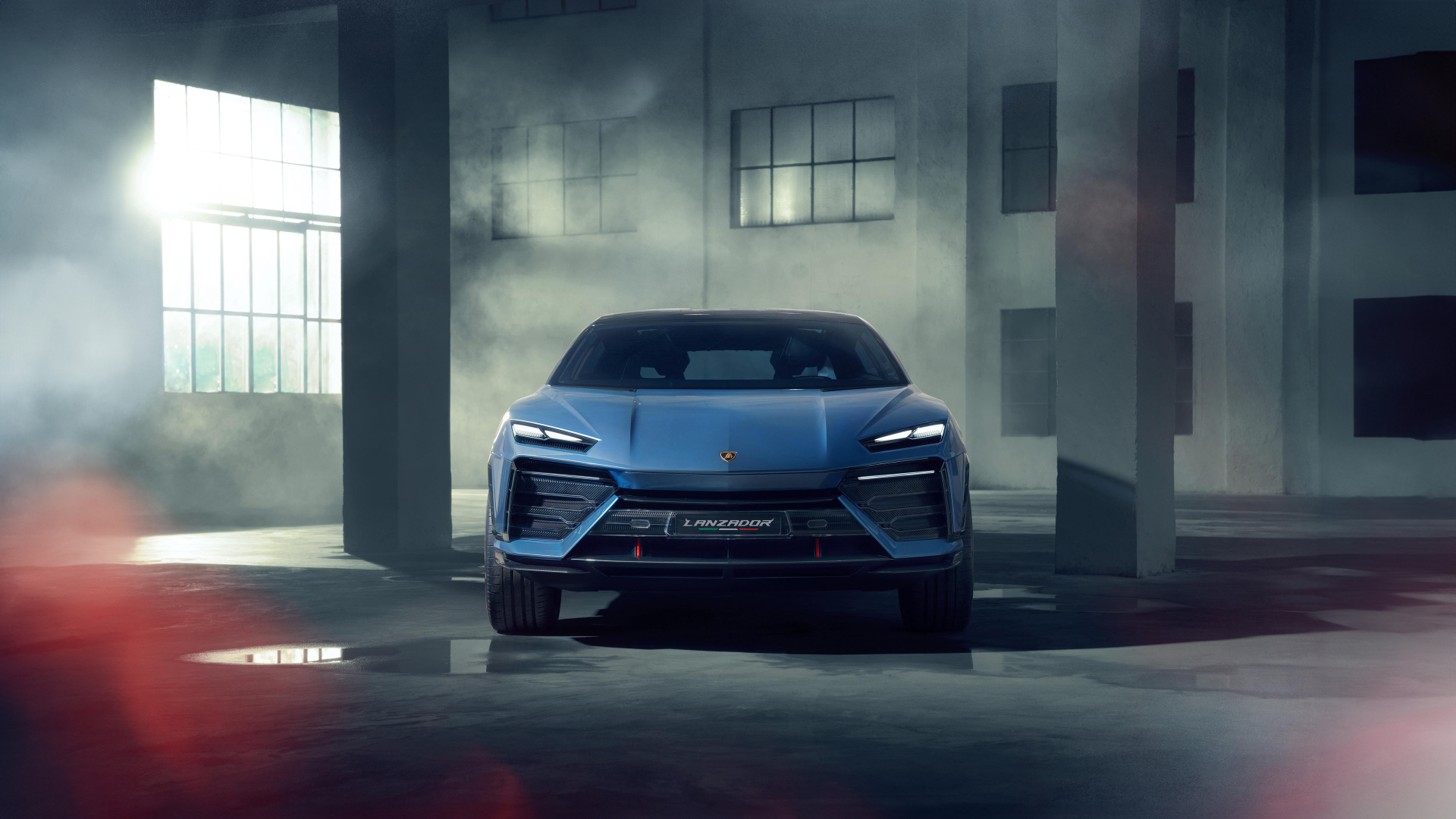 Спортивный автомобиль Lamborghini Lanzador вид спереди