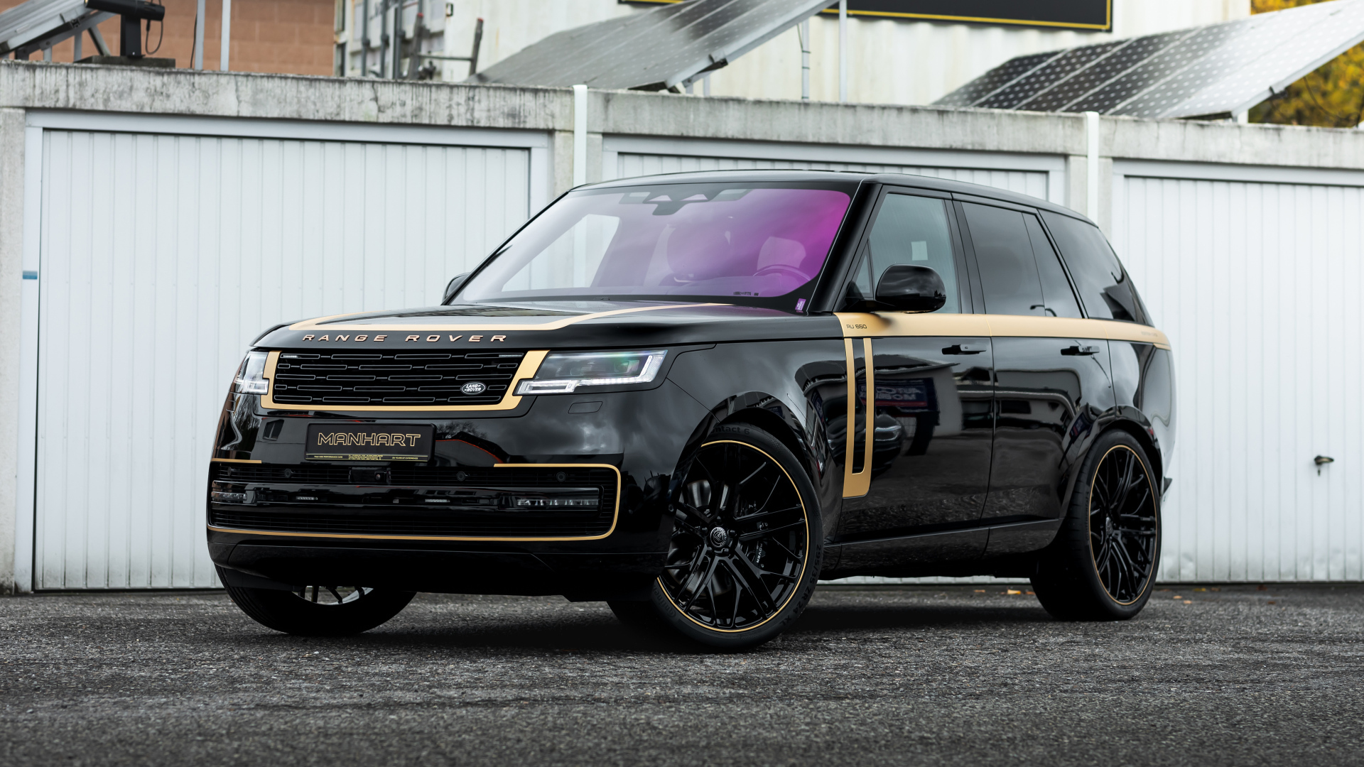 Черный внедорожник  Range Rover Sport P530