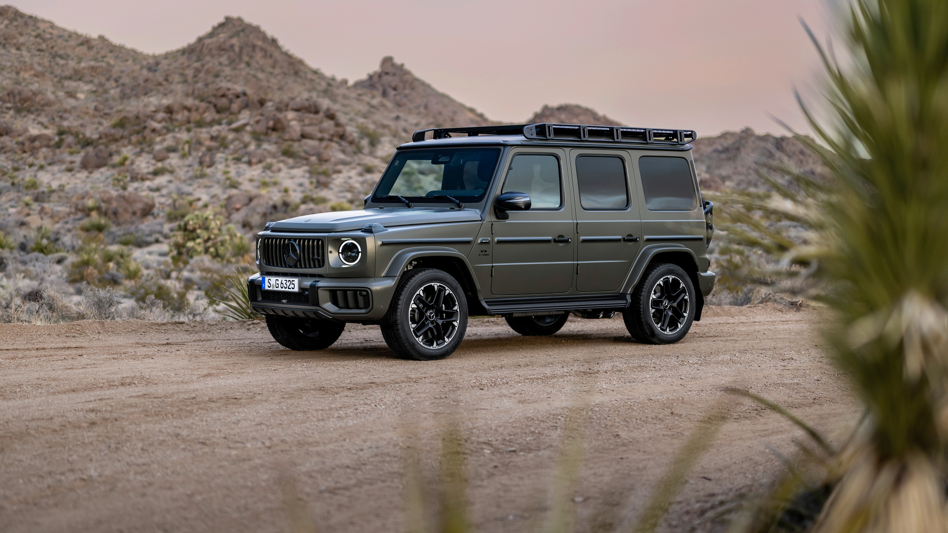 Большой внедорожник Mercedes-AMG G 63 2024  года
