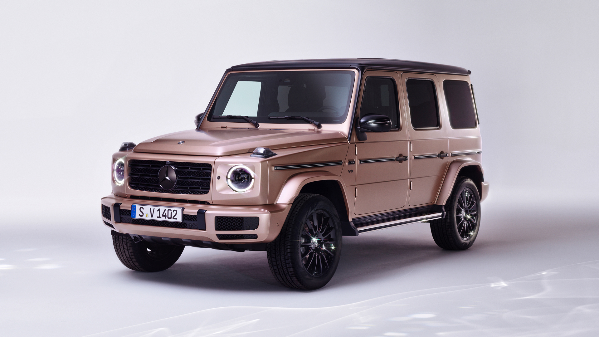 Стильный автомобиль Mercedes-Benz G 500 Stronger Than Diamonds
