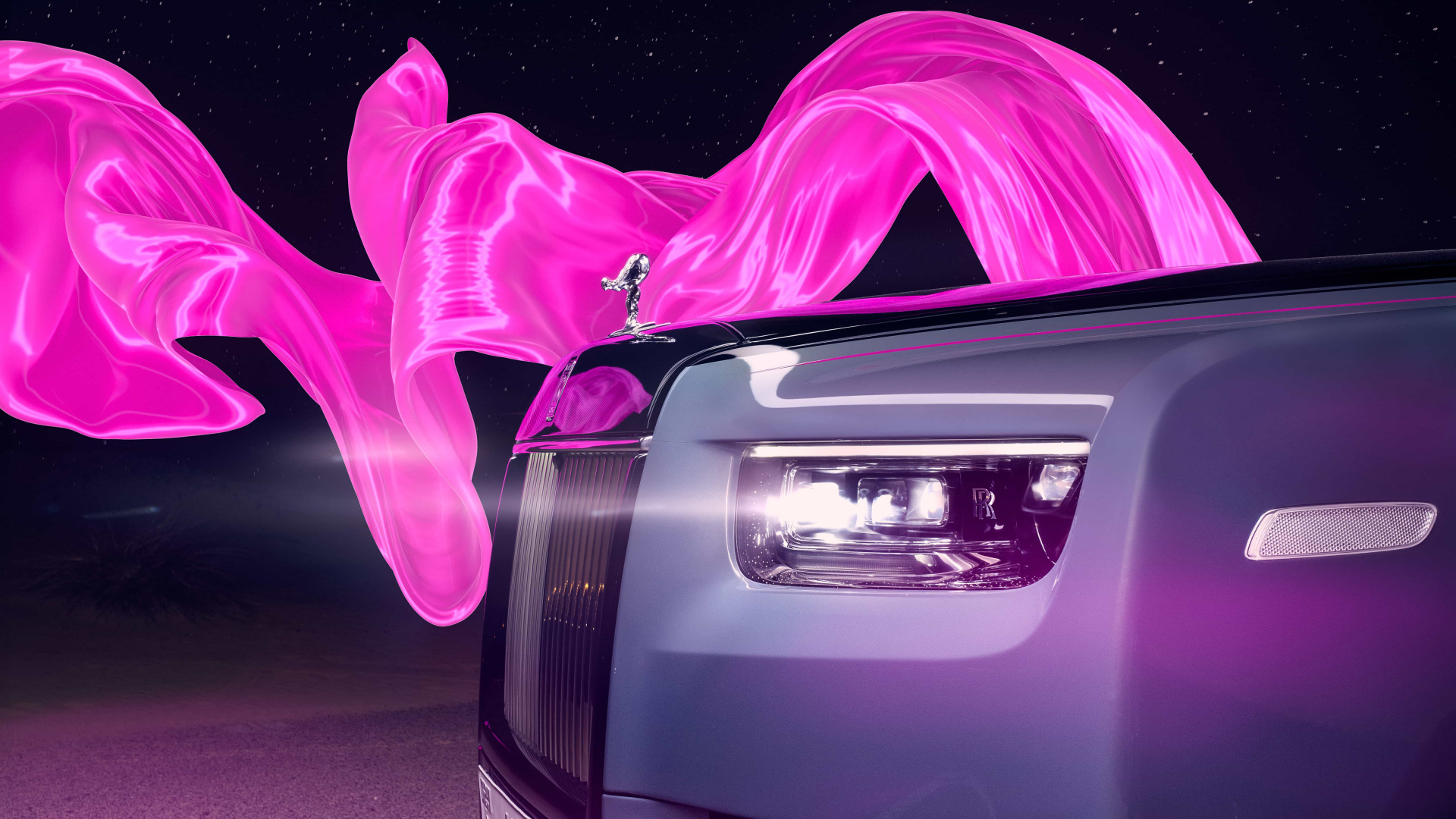 Значок автомобиля Rolls-Royce Phantom VIII с розовой лентой