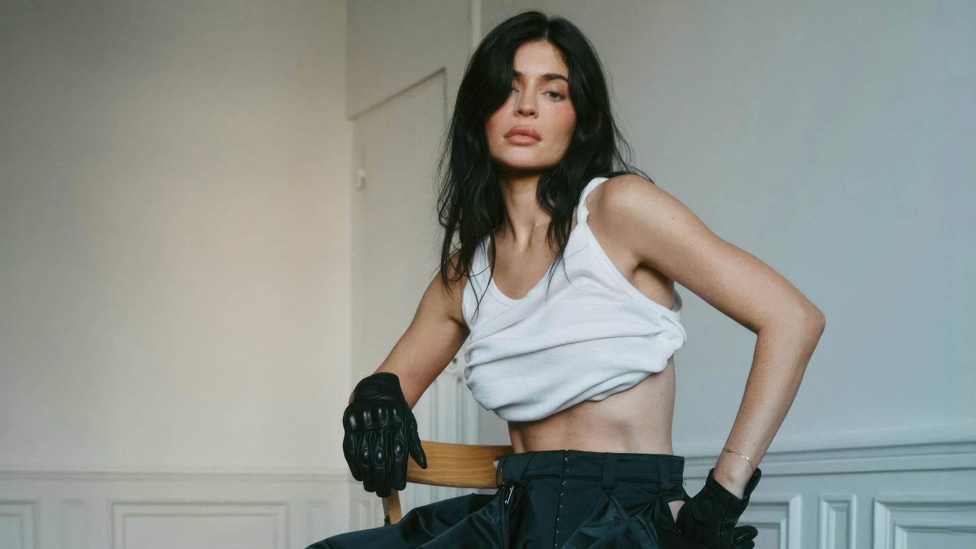 Спортивная девушка модель Кайли Дженнер