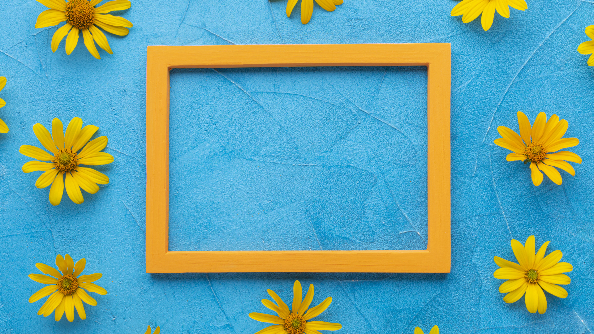 Рамка для фото с желтыми цветами на голубом фоне