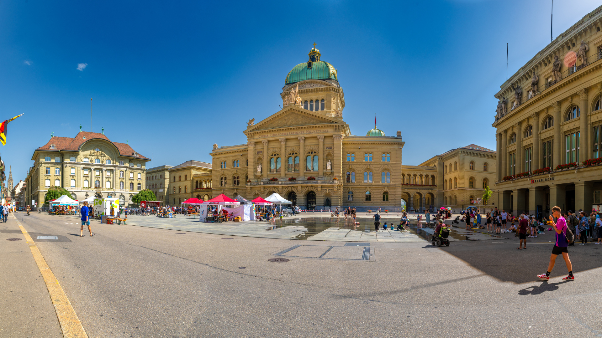 Панорама городской площади города Берн, Швейцария